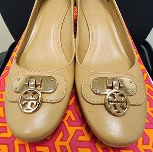 Tory Burch REBEKAH 50mm Pump in WALNUT Size 6